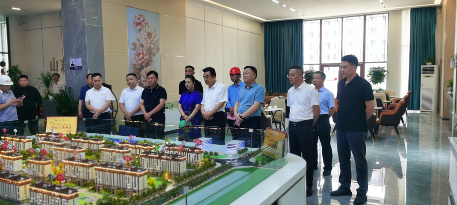 國投黨委委員、市監理公司董事長趙同江陪同市住建局領導赴新疆調研山東·菏建國府項目
