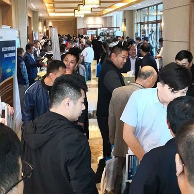 與會單位參觀展位 與會單位參觀展位